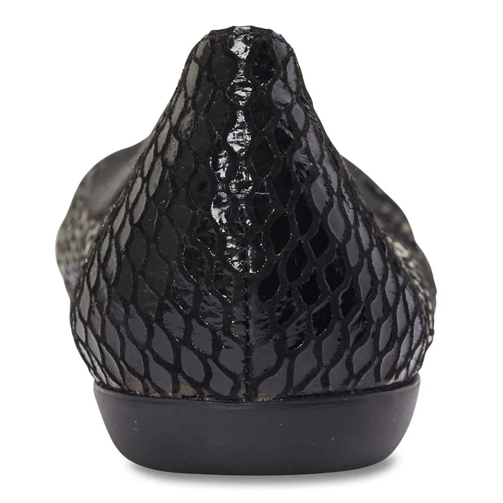 Amanda Flat in Black Print Leather