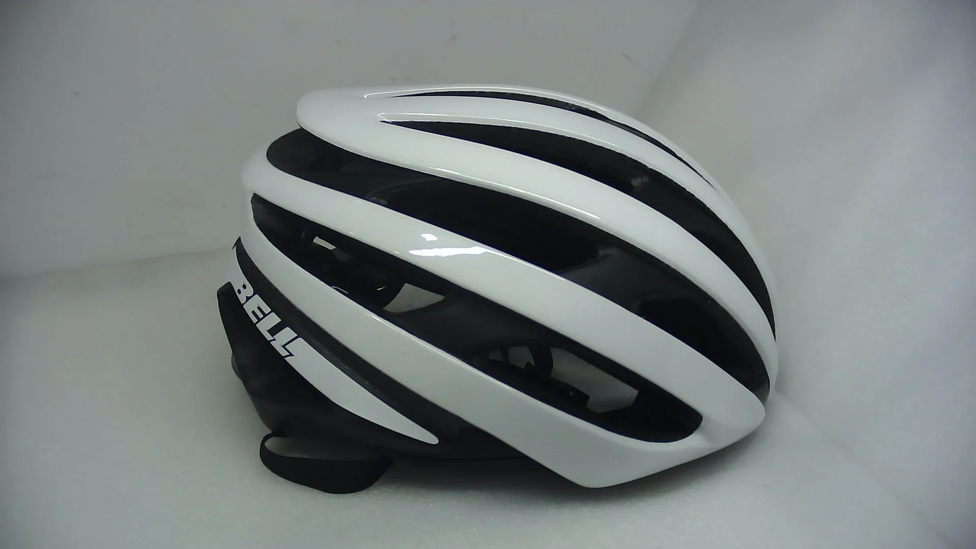 Bell Bike Stratus MIPS Bicycle Helmets Matte/Gloss White/Black Medium - Open Box (Without Box)