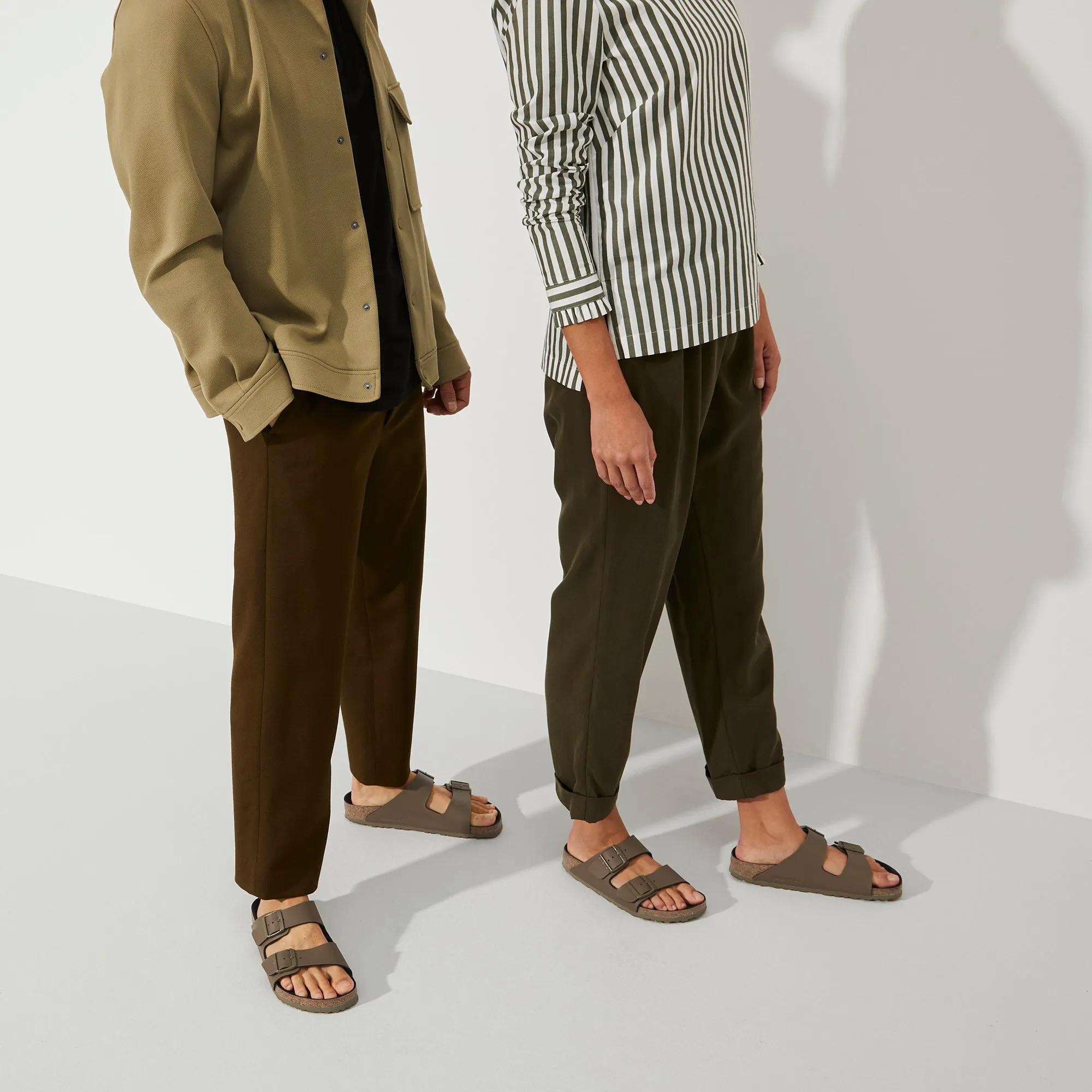 BIRKENSTOCK ARIZONA NARROW FIT IN PINE GREEN