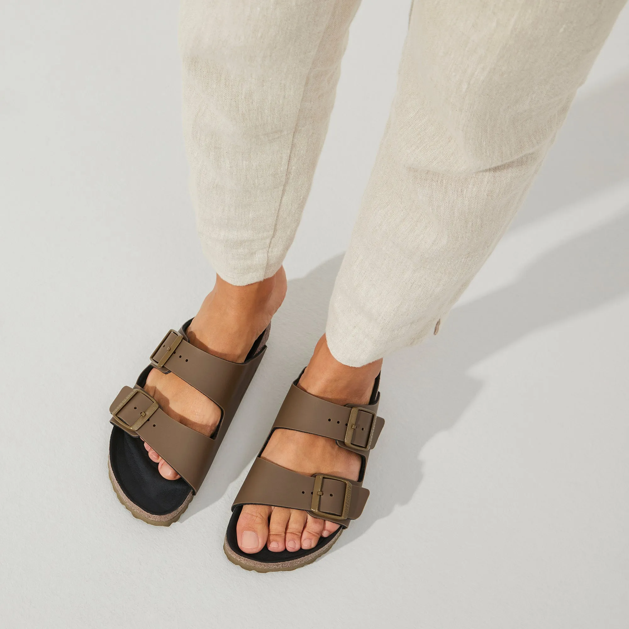 BIRKENSTOCK ARIZONA NARROW FIT IN PINE GREEN
