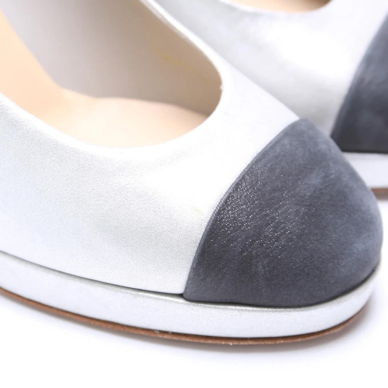 Cap Toe Pumps Size 37.5