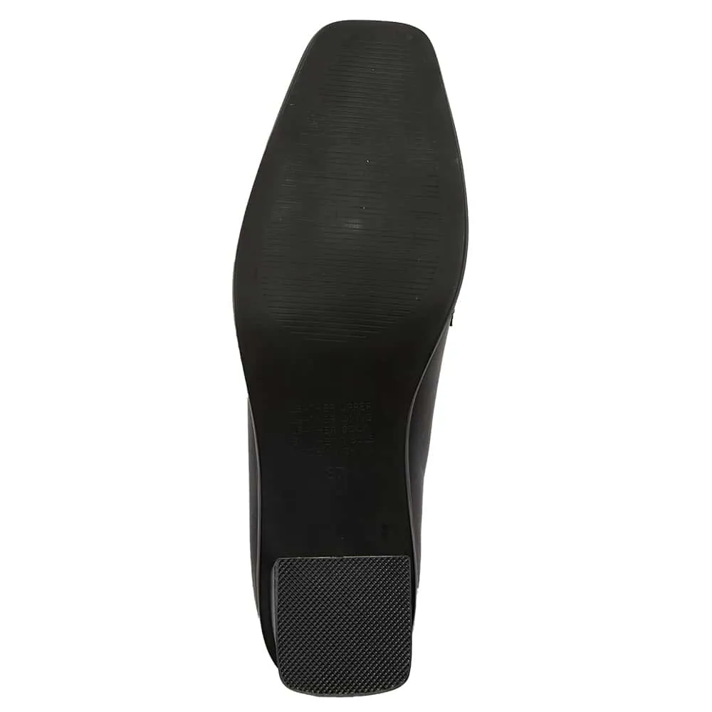 Gable Loafer in Black Leather