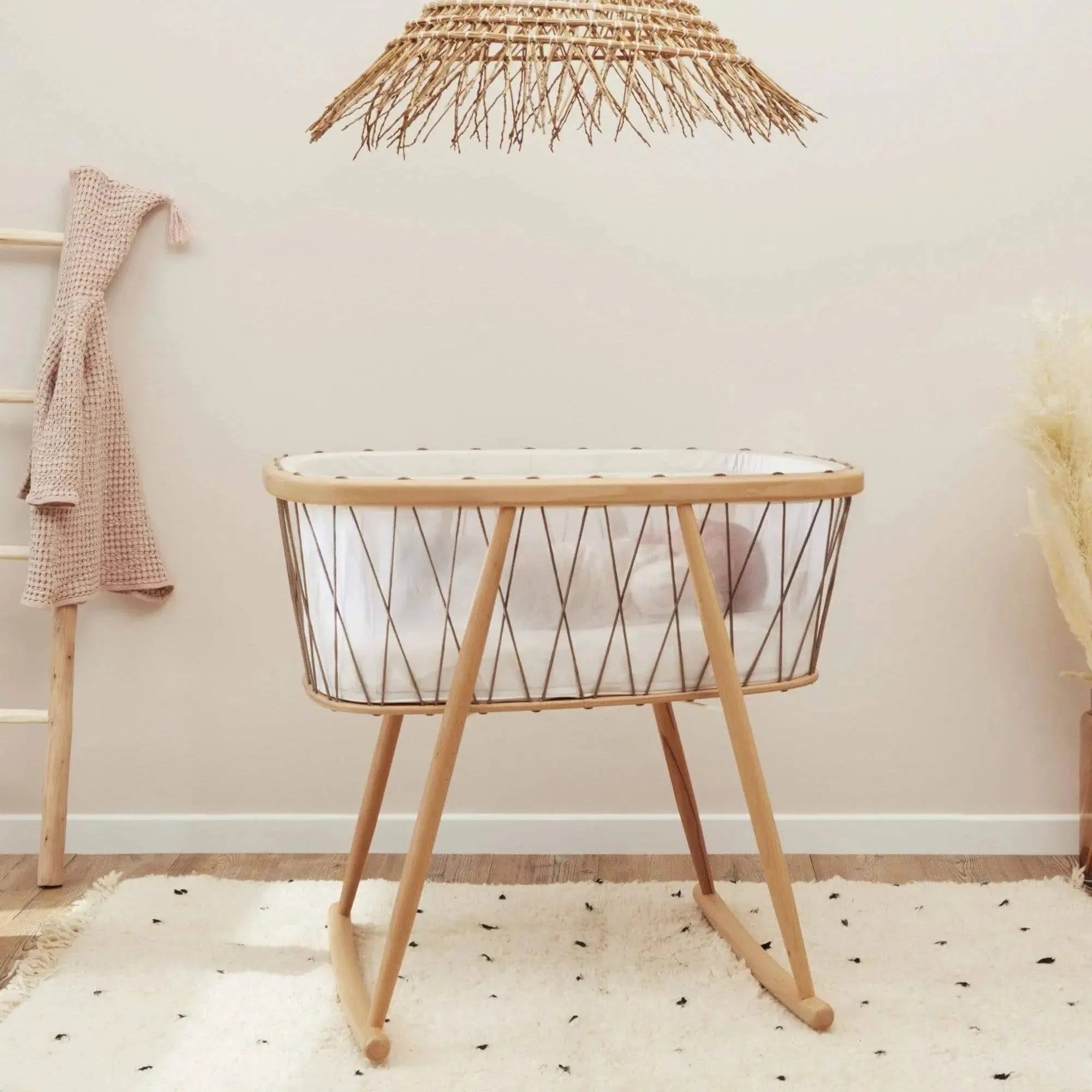 Kumi Mesh Cocoon Bassinet/Crib  With Mattress - Hazelnut