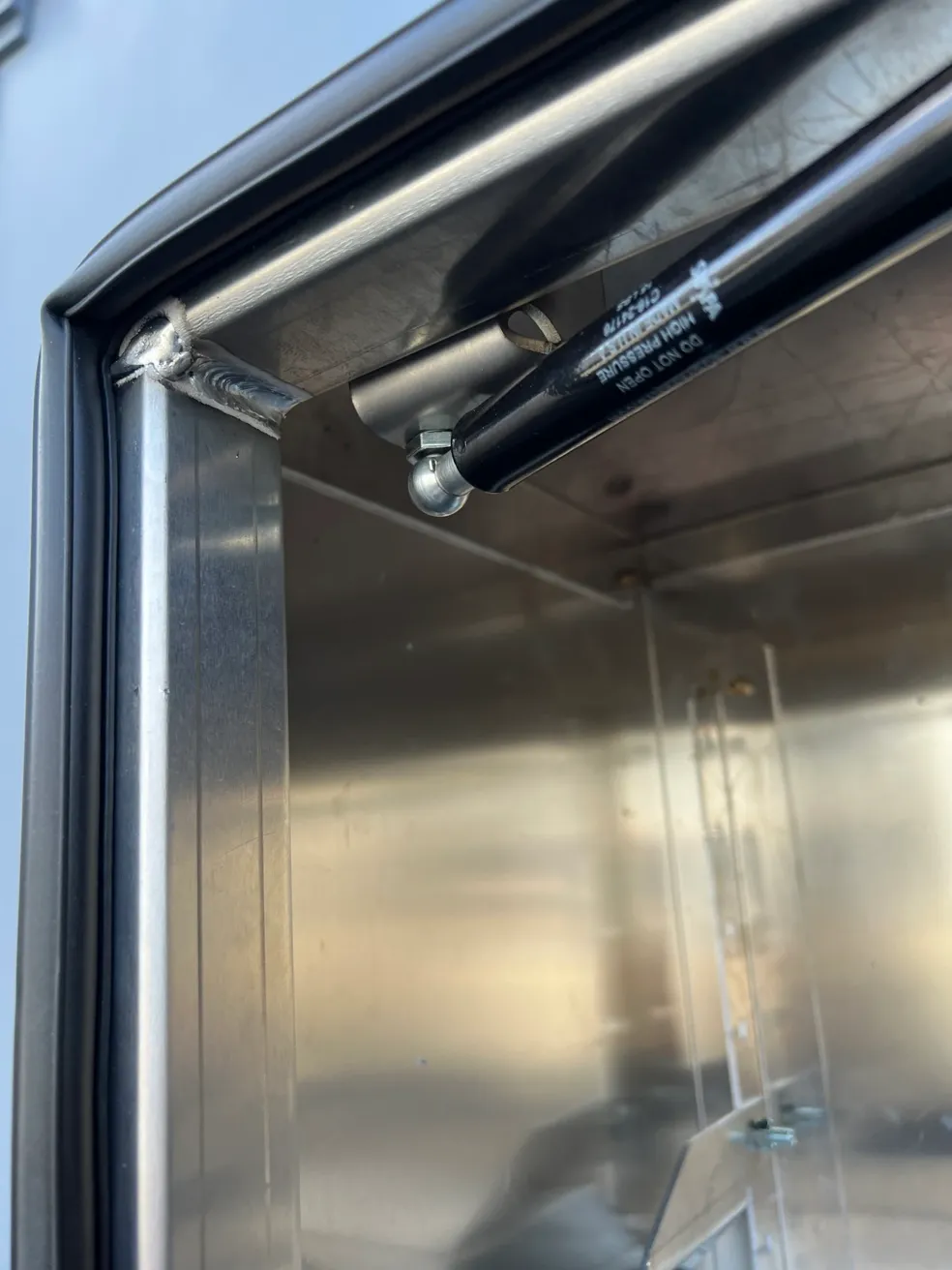OWL SKI LOCKER