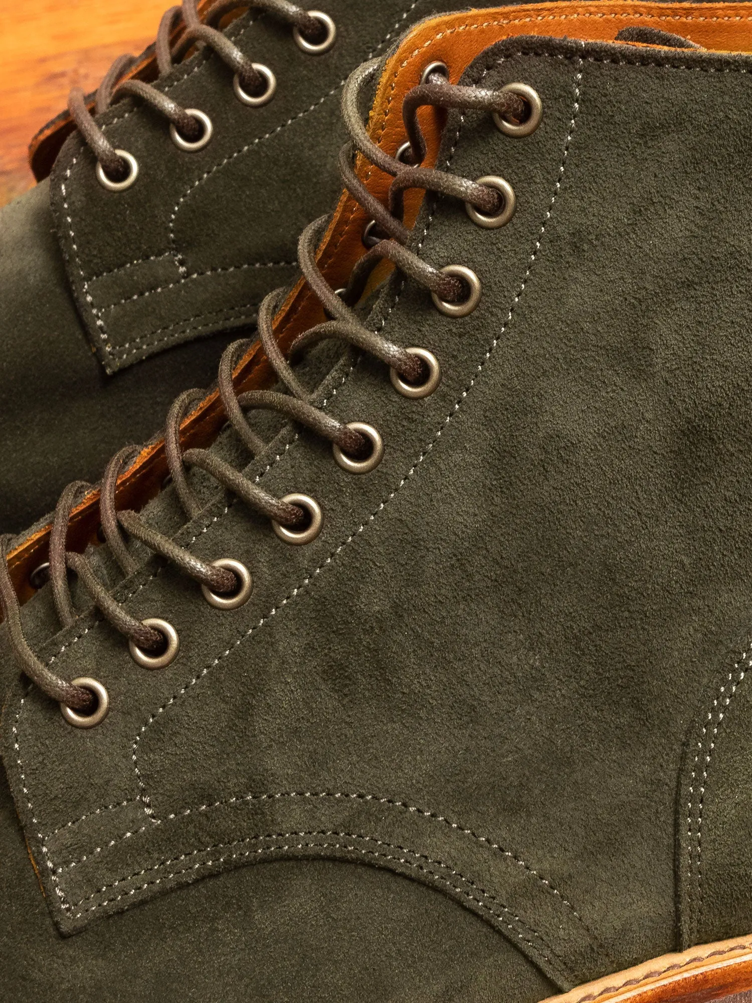 Service Boot 2030 Sawdust in Loden Green Janus Calf Suede