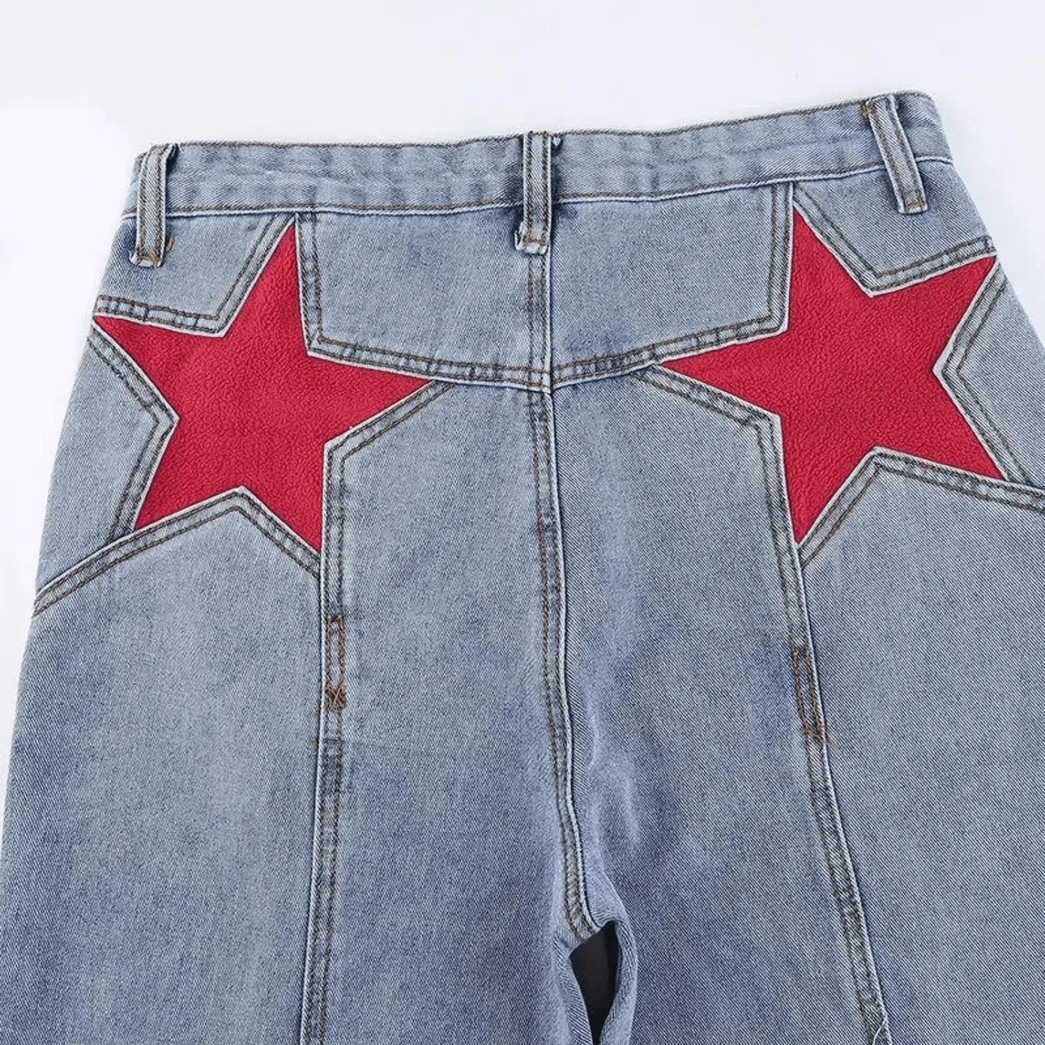 Sivara – Playful design – Red star jeans