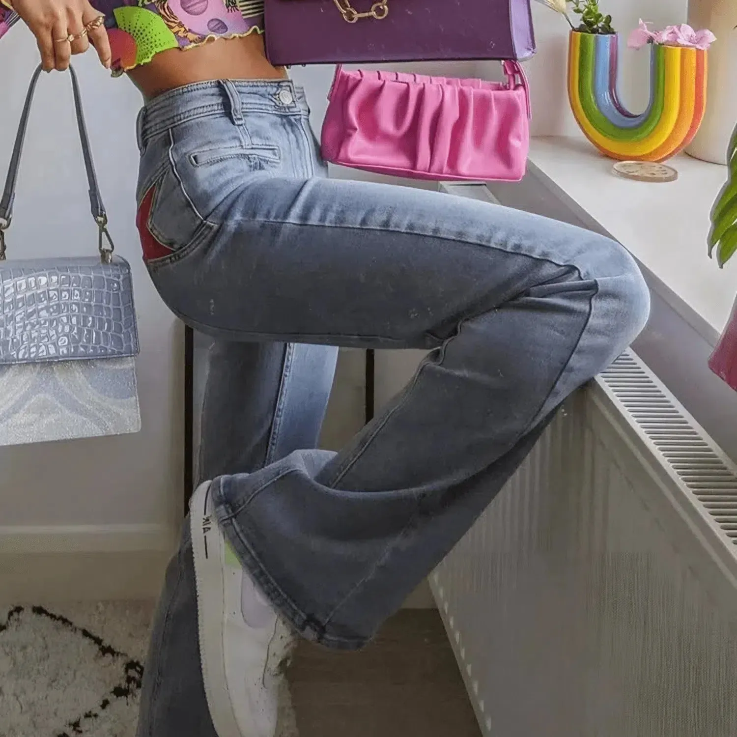 Sivara – Playful design – Red star jeans