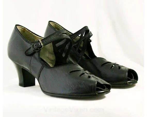 Size 5.5 Black Shoes - 1950s Leather Peep Toes with Elegant Cutwork - 5 1/2 A / AAA Narrow Width Pumps - Deadstock - Sophisticated - 40056-1