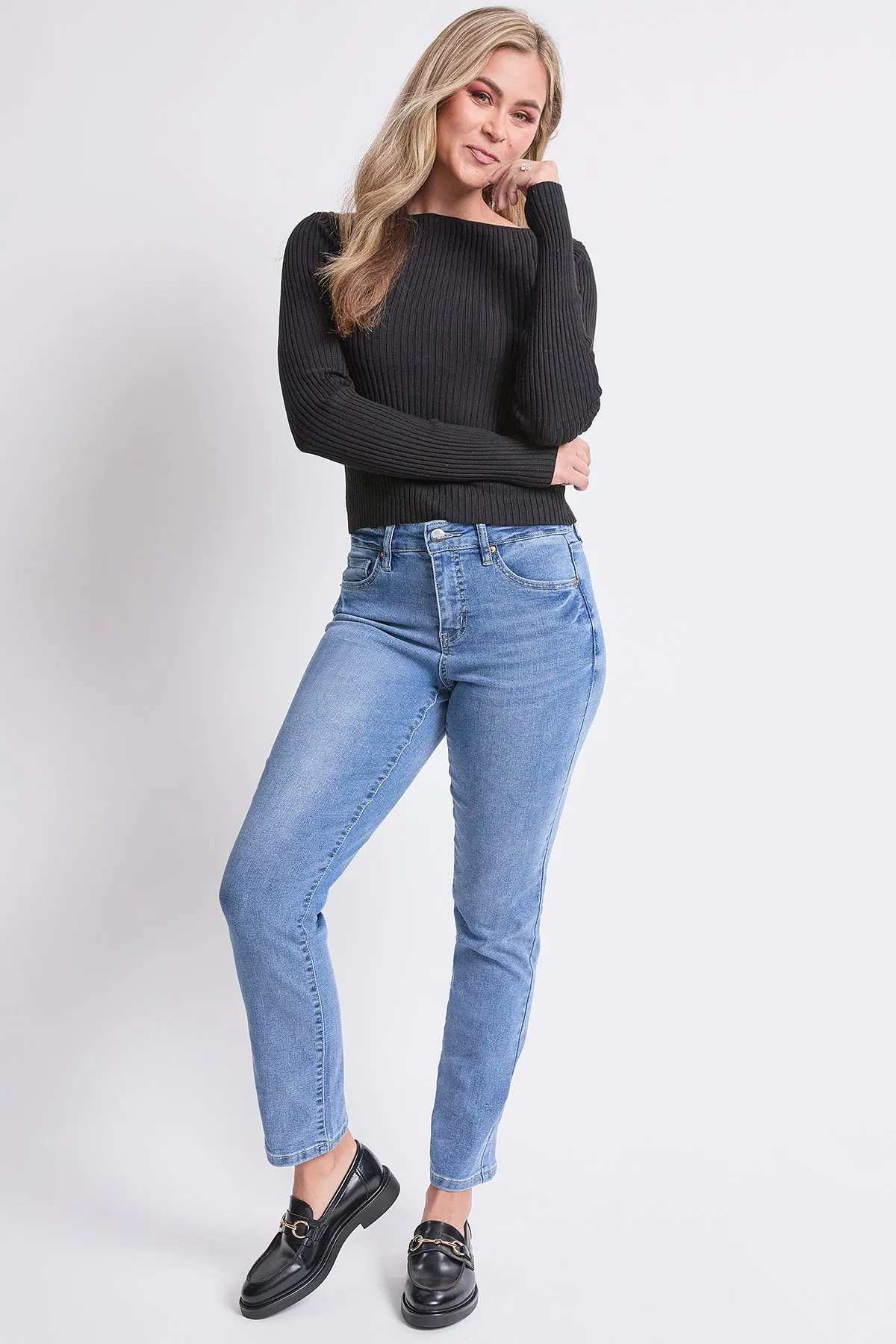 Women's High Rise Basic 5 Pocket Straight Leg Jeans