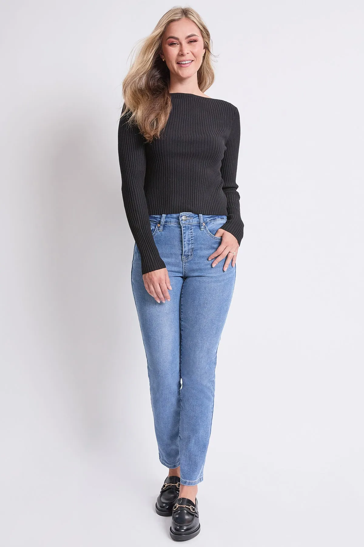 Women's High Rise Basic 5 Pocket Straight Leg Jeans